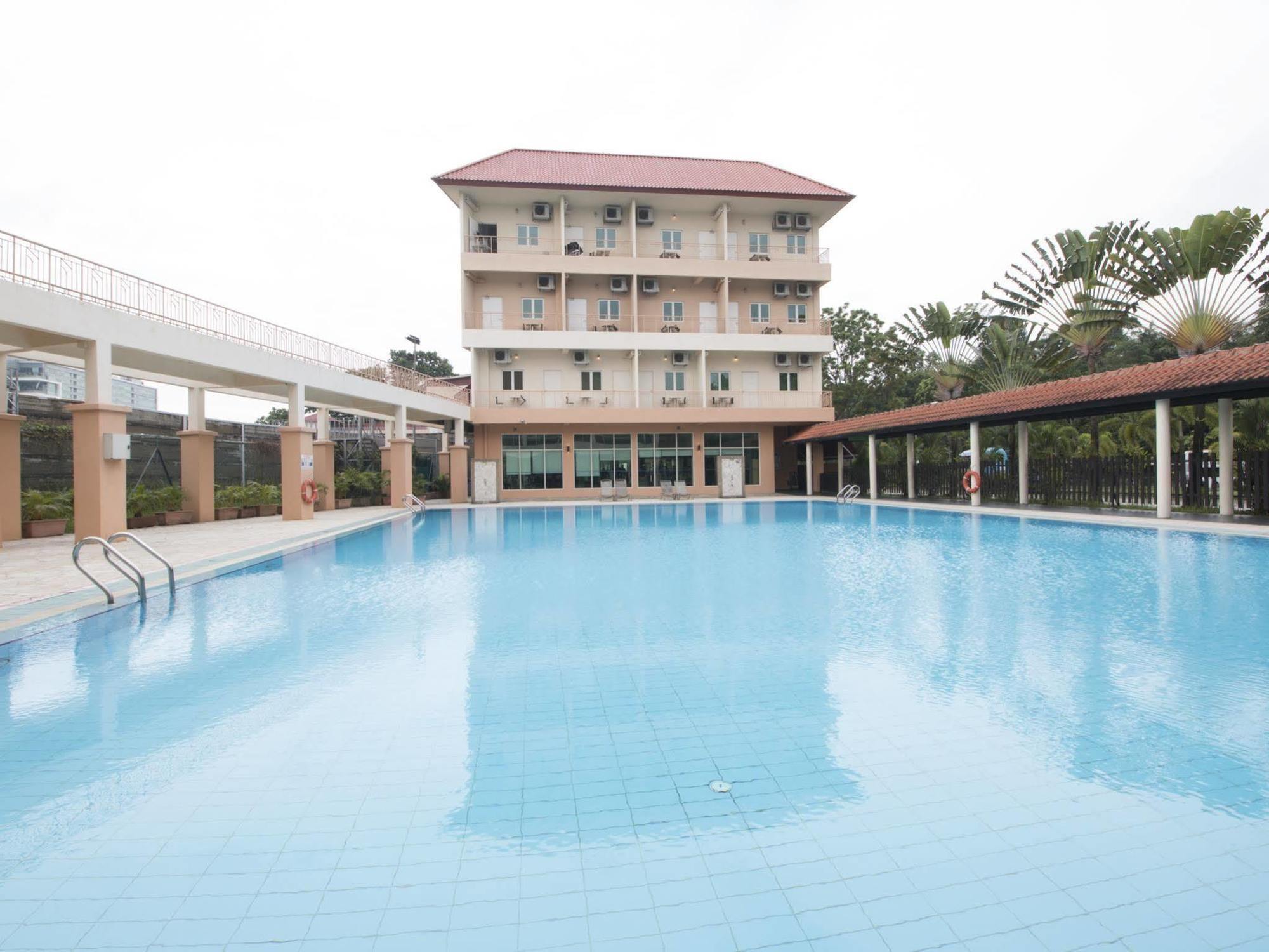 Cove D'Arena Aparthotel สิงคโปร์ ภายนอก รูปภาพ